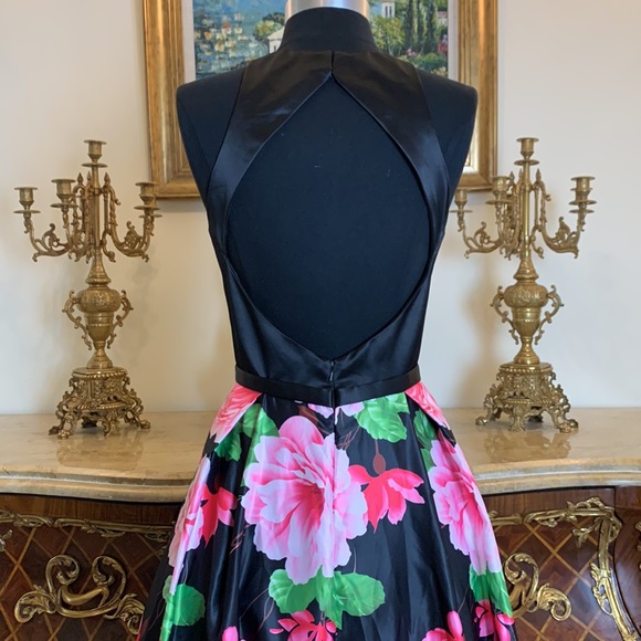 Meier Collection floral open back formal prom dress - Picture 5 of 5